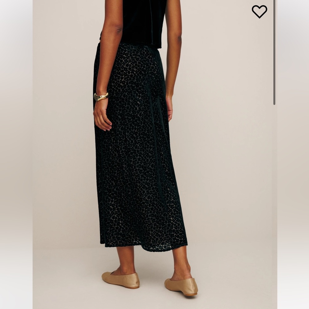 Reformation Layla velvet skirt NWT size 0